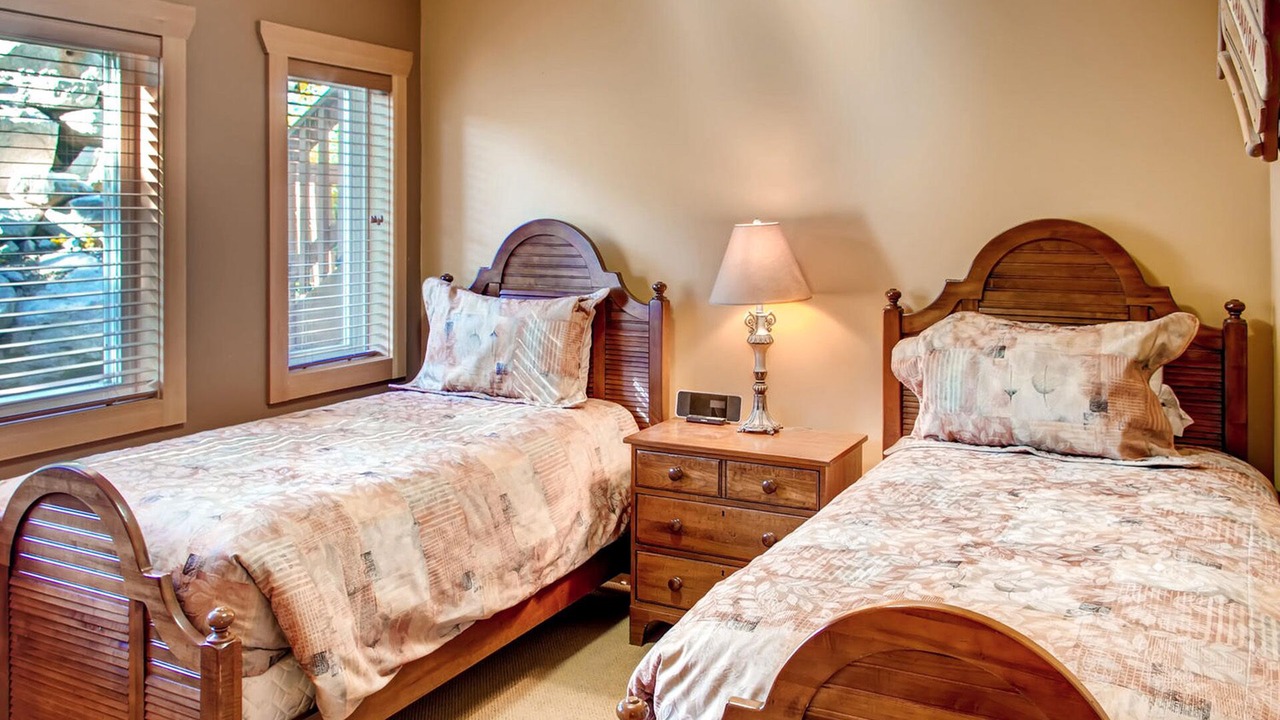 Photo of Bedroom in Snow Pine Estates