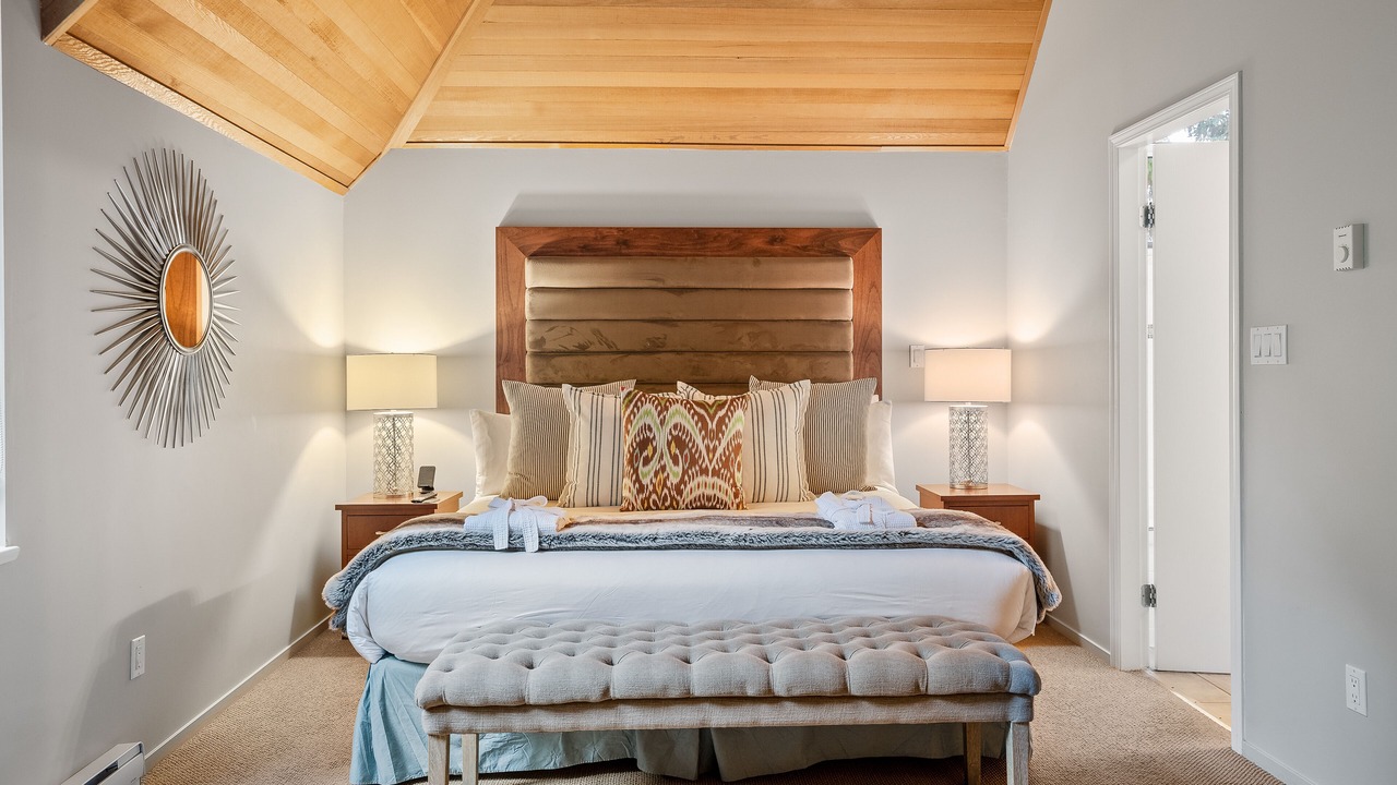 Photo of Bedroom in Upper Village