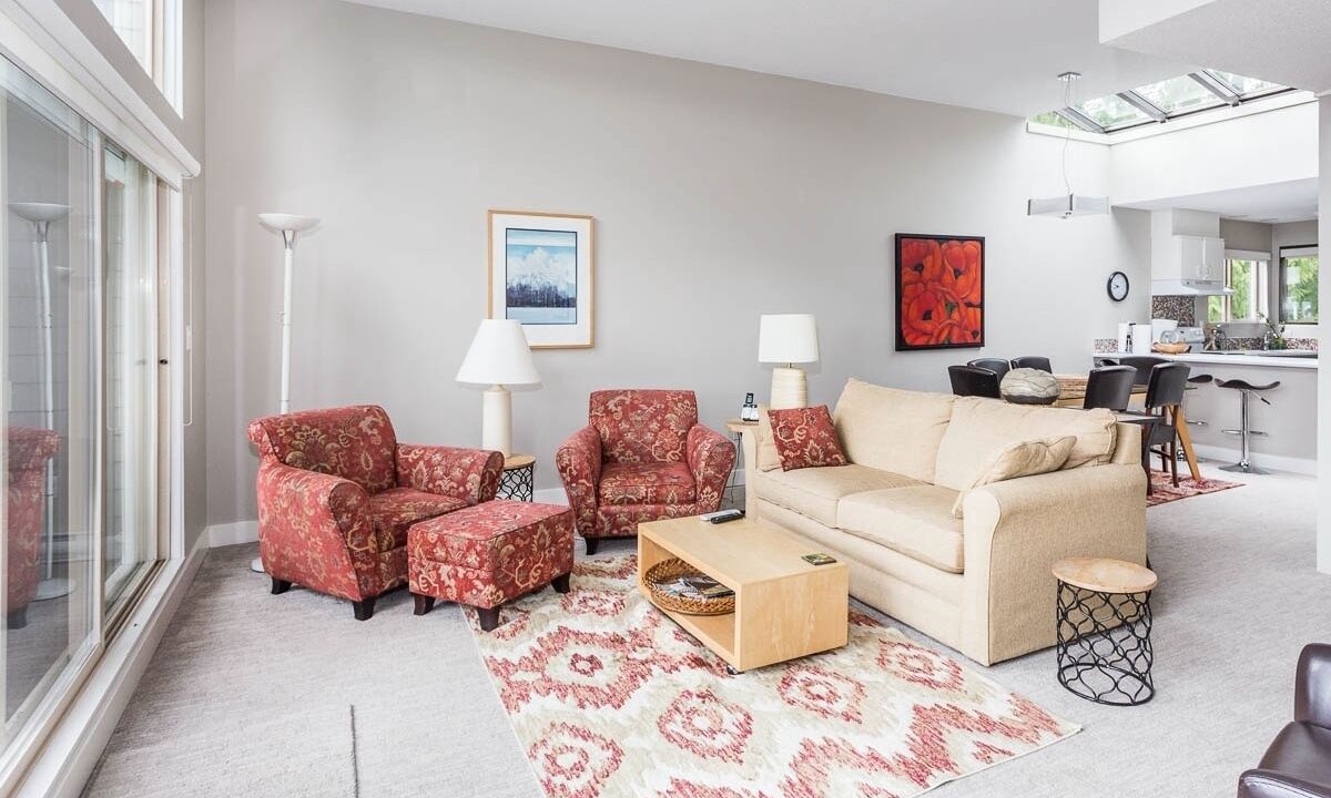 Photo of Livingroom in Yellow Point