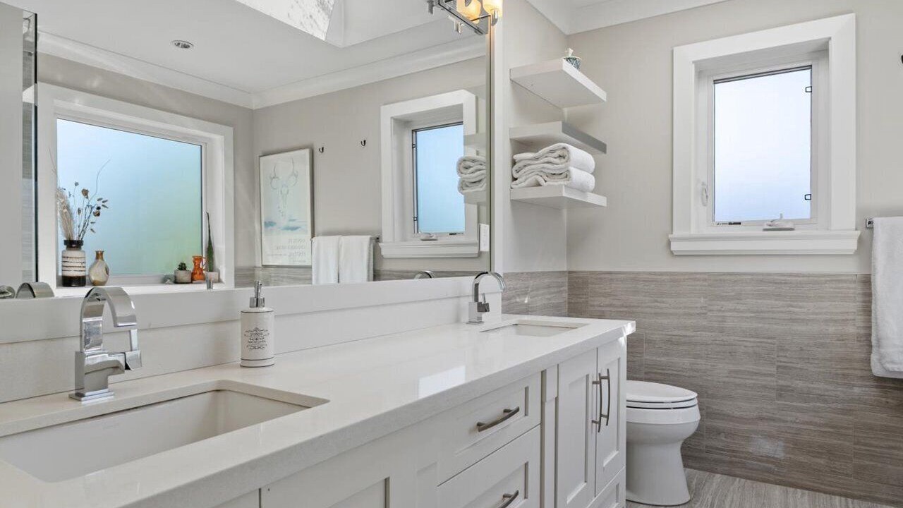 Photo of Bathroom in Vancouver South