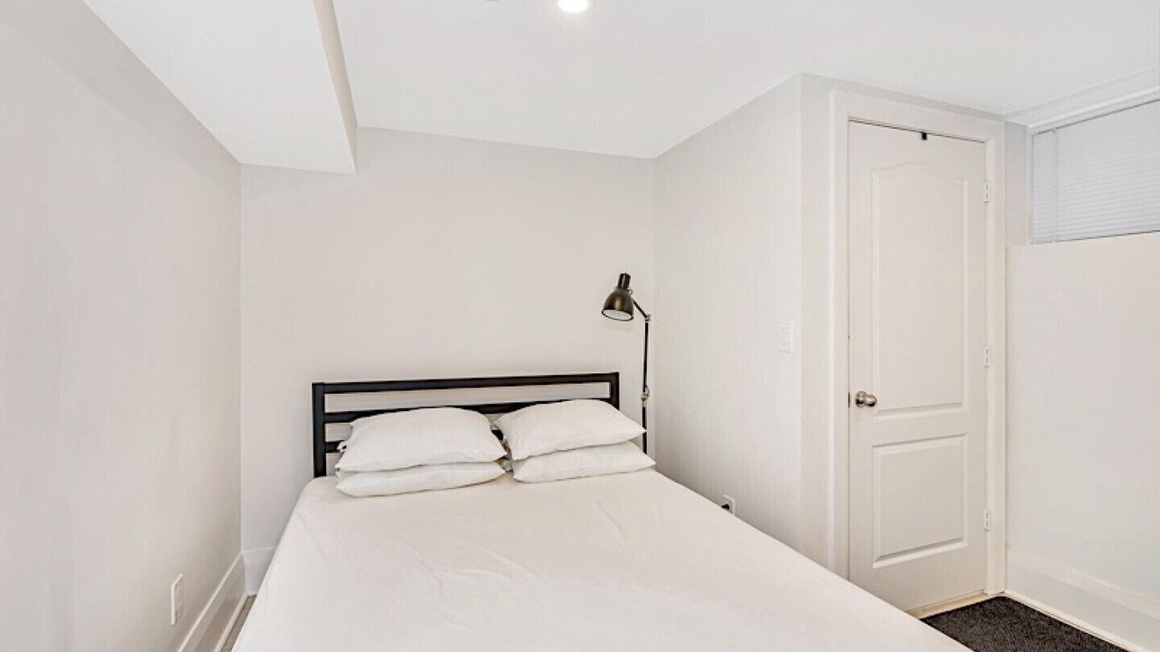 Photo of Bedroom in East Danforth