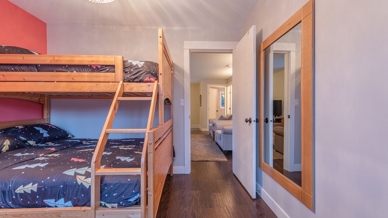 Photo of Bedroom in Silver Star Mountain