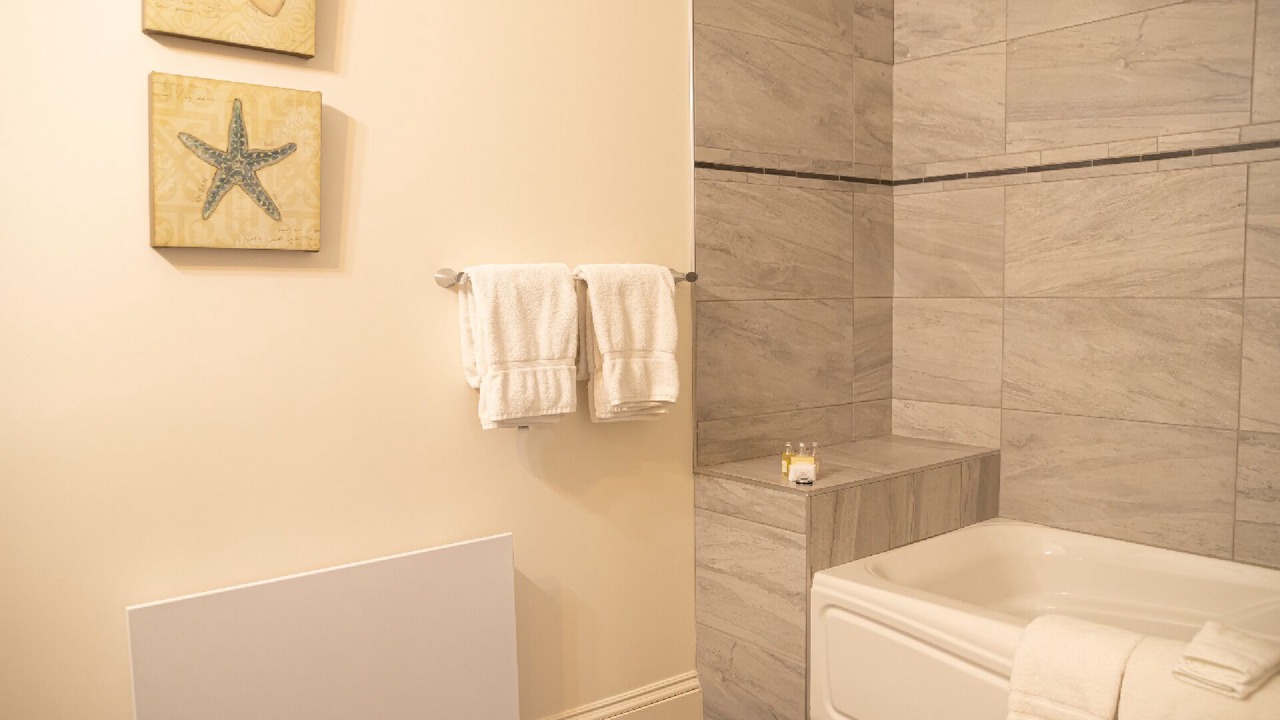 Photo of Bathroom in Lower Town