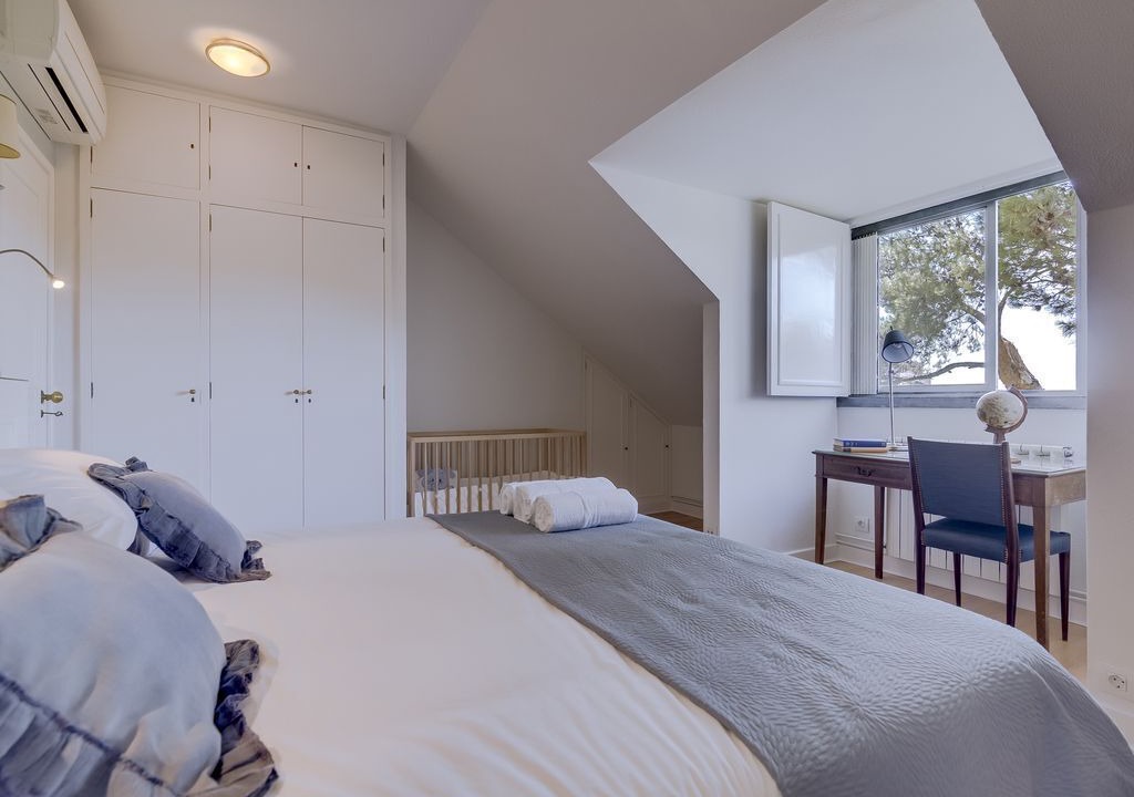 Photo of Bedroom in Estoril