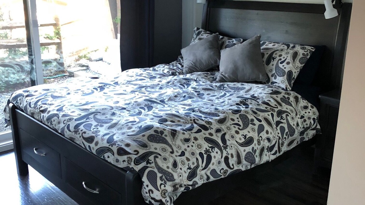 Photo of Bedroom in Port Renfrew