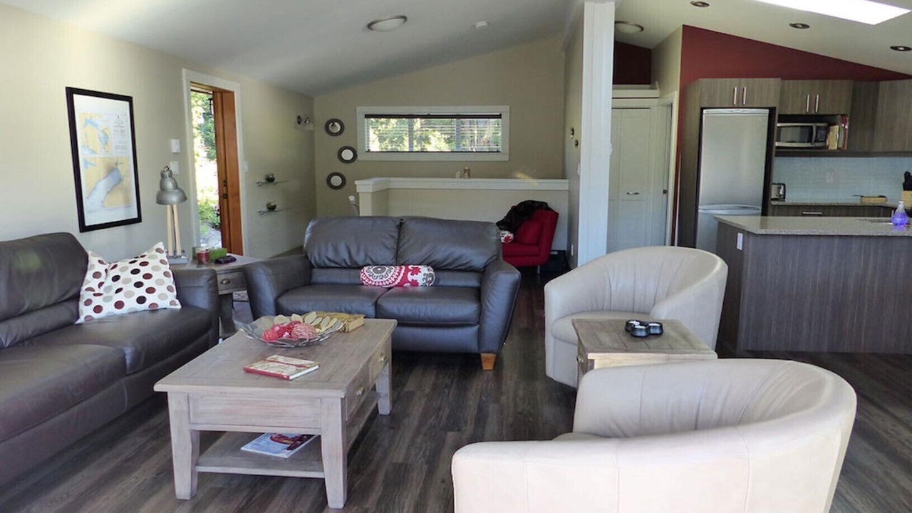 Photo of Livingroom in Port Renfrew
