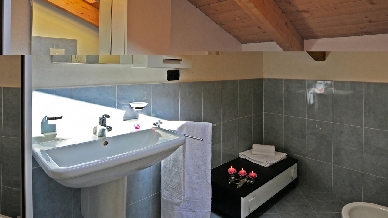 Photo of Bathroom in Argegno