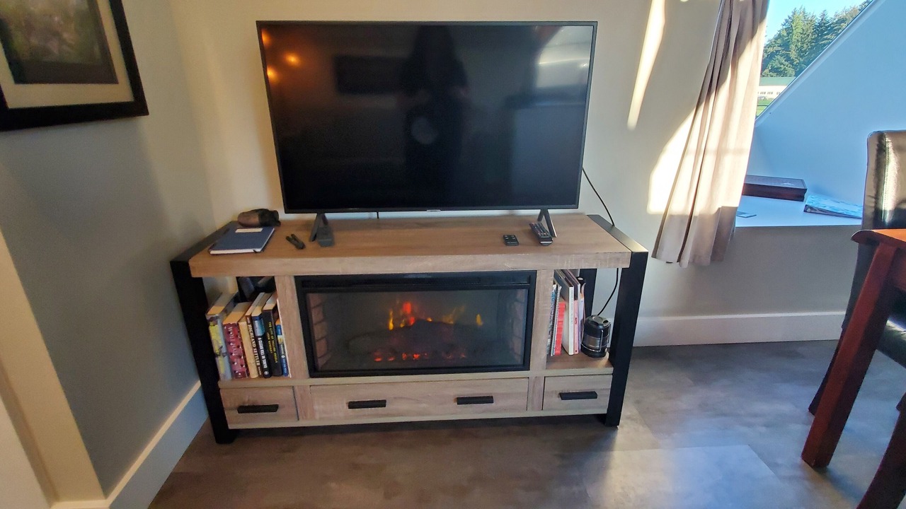 Photo of Livingroom in Mill Bay