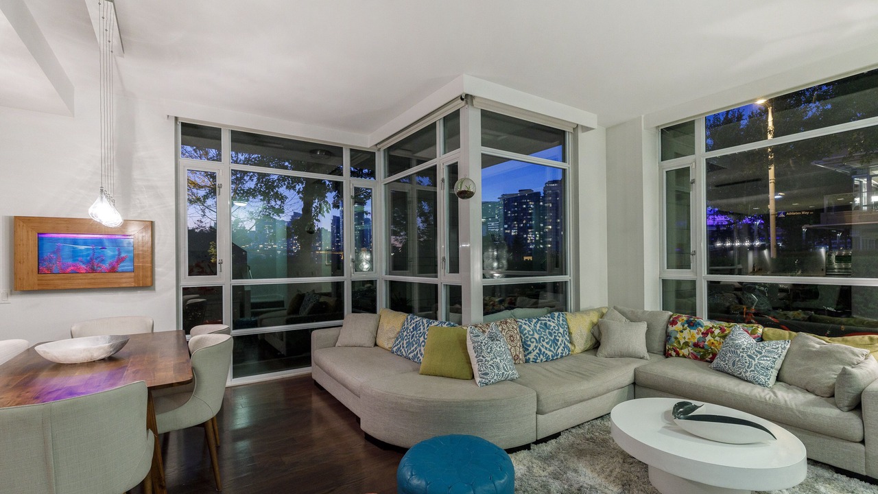 Photo of Livingroom in Southeast False Creek