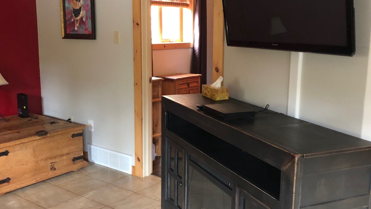 Photo of Livingroom in East Kootenay