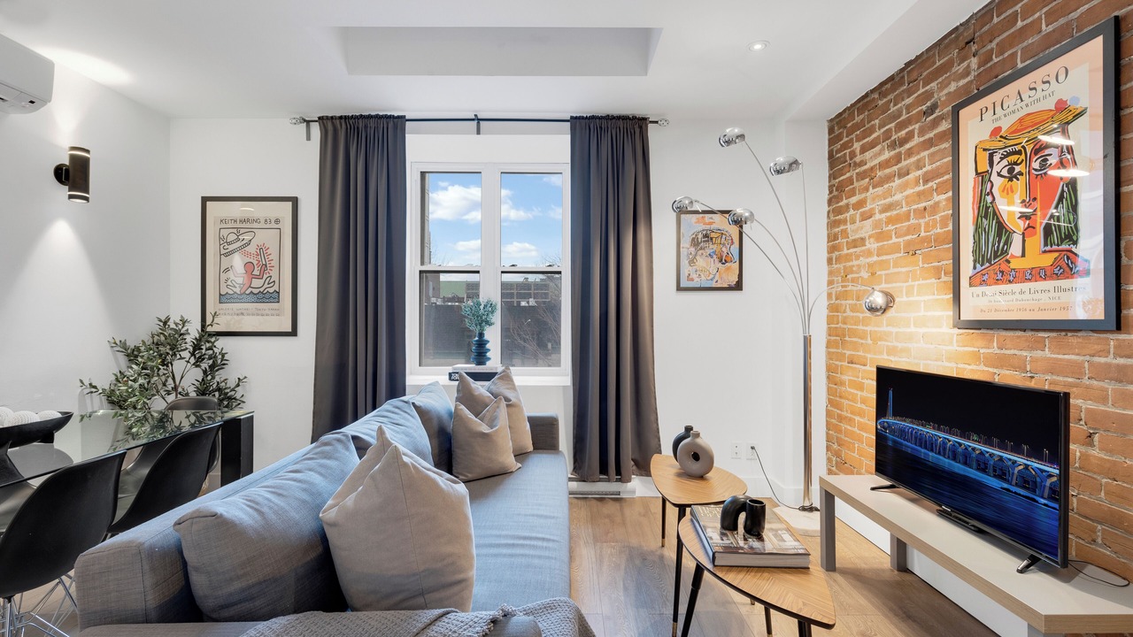 Photo of Livingroom in Downtown Montreal