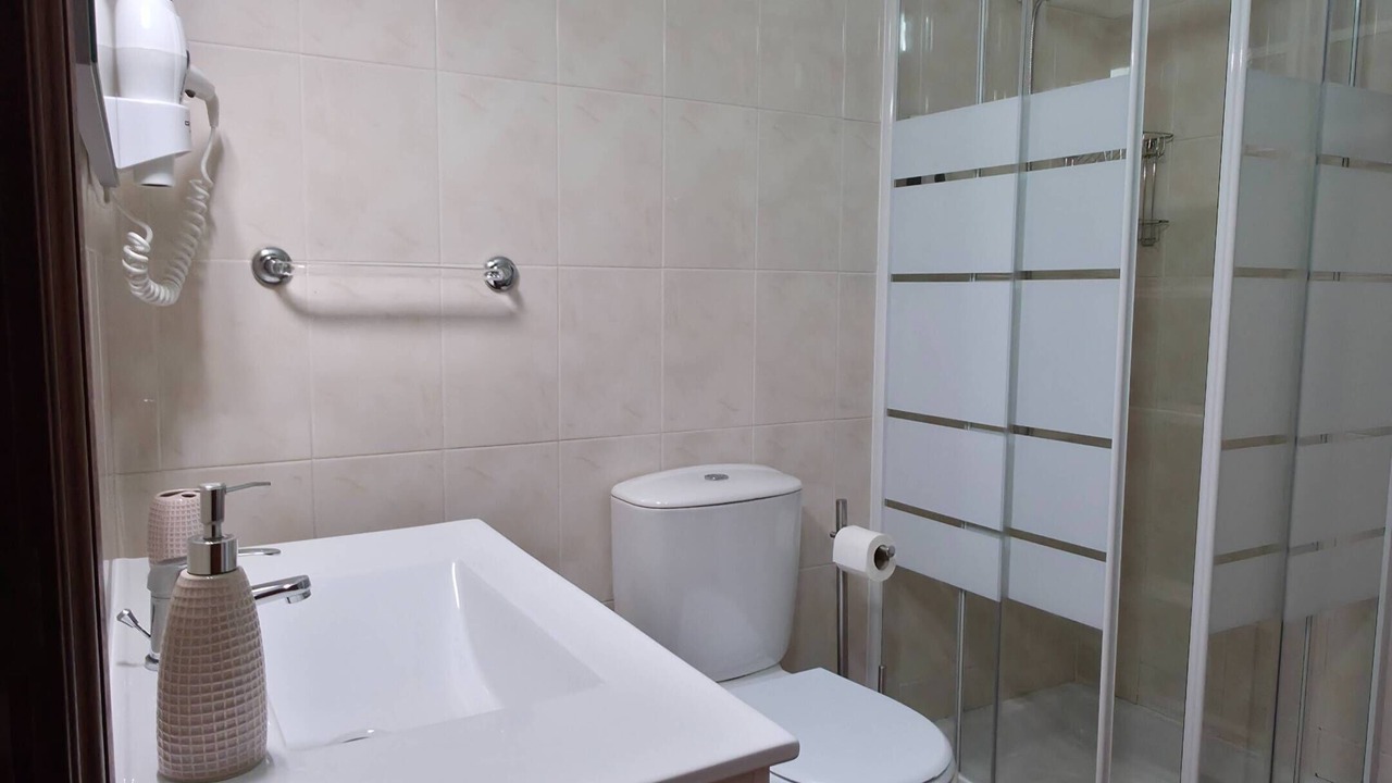 Photo of Bathroom in Arouca