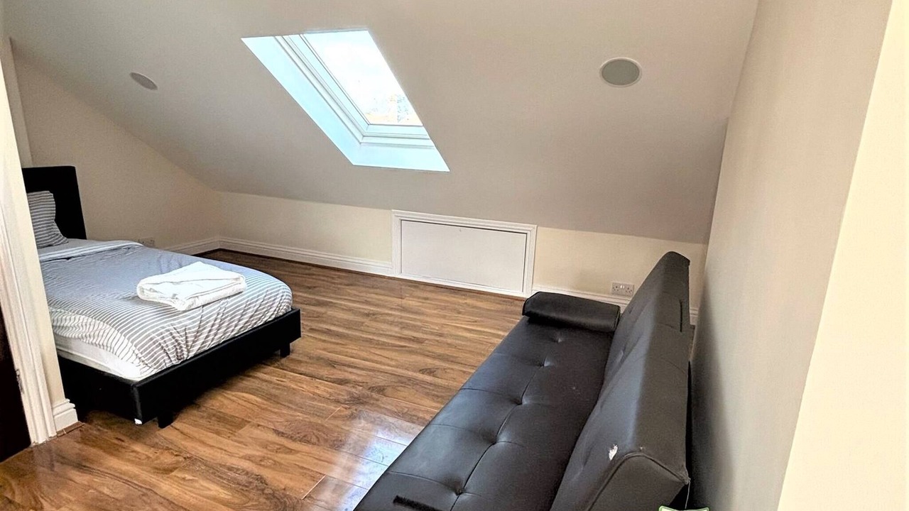 Photo of Bedroom in Goresbrook