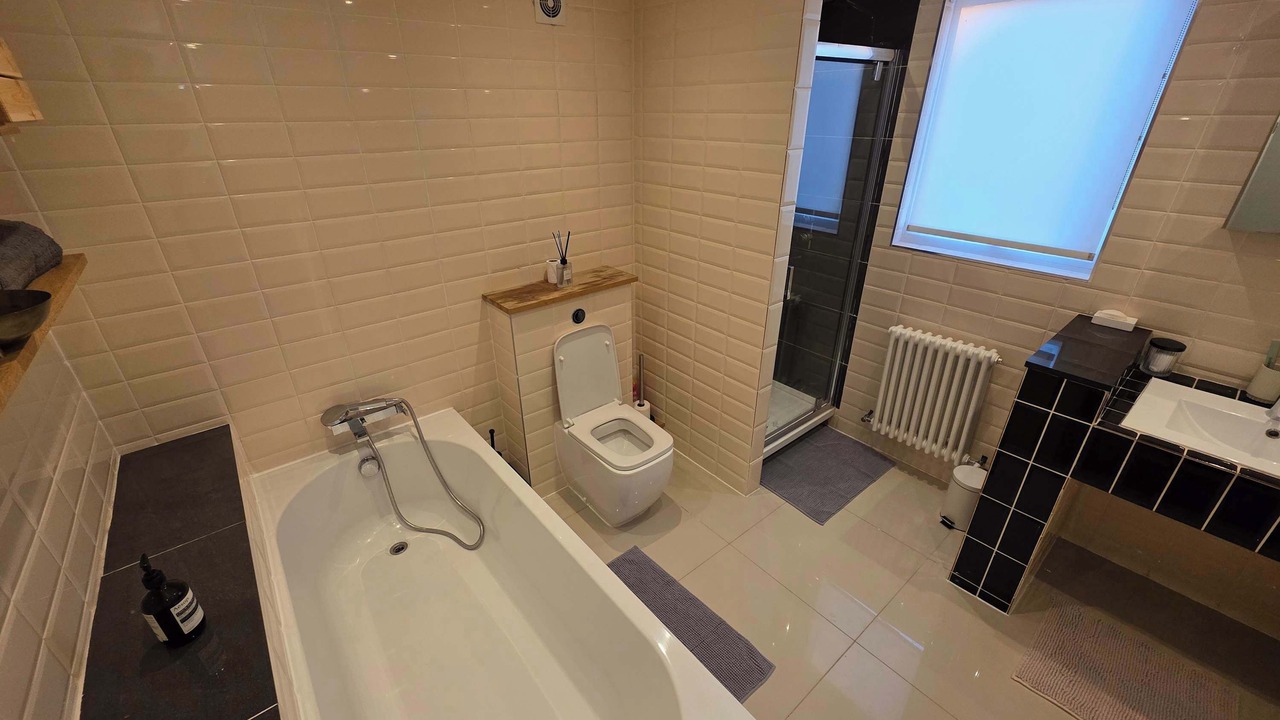 Photo of Bathroom in Cann Hall