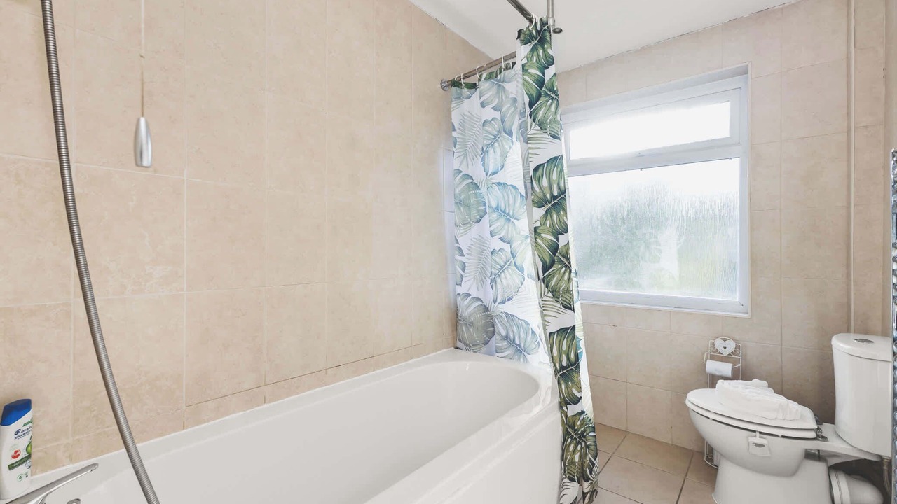 Photo of Bathroom in Hillingdon