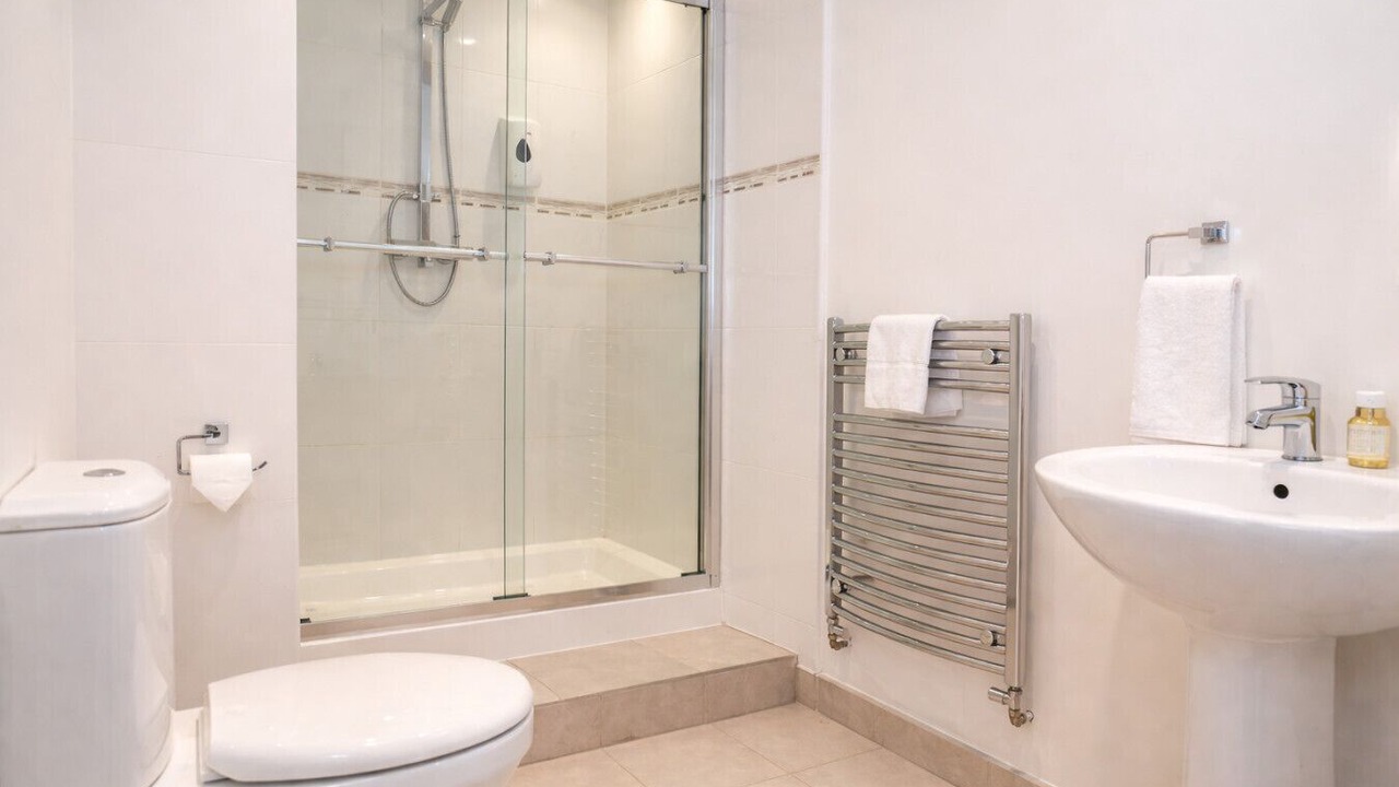 Photo of Bathroom in Oadby