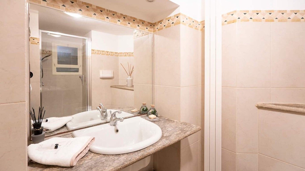 Photo of Bathroom in Central Station