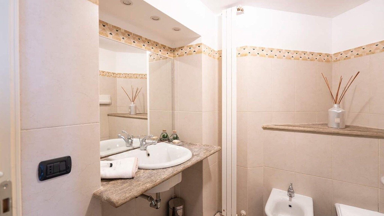 Photo of Bathroom in Central Station