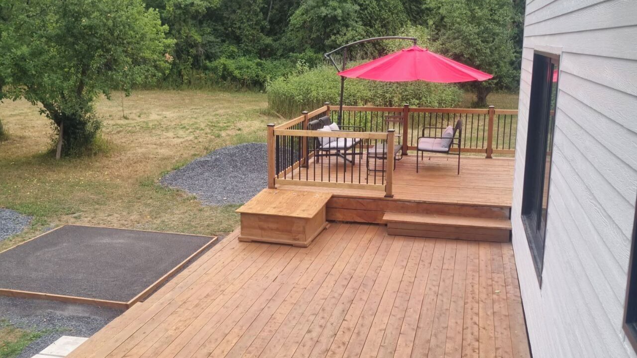 Photo of Patio Balcony in North Glengarry