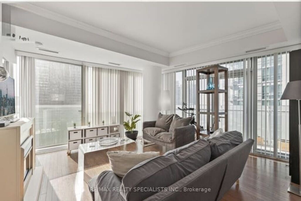 Photo of Livingroom in Central Waterfront