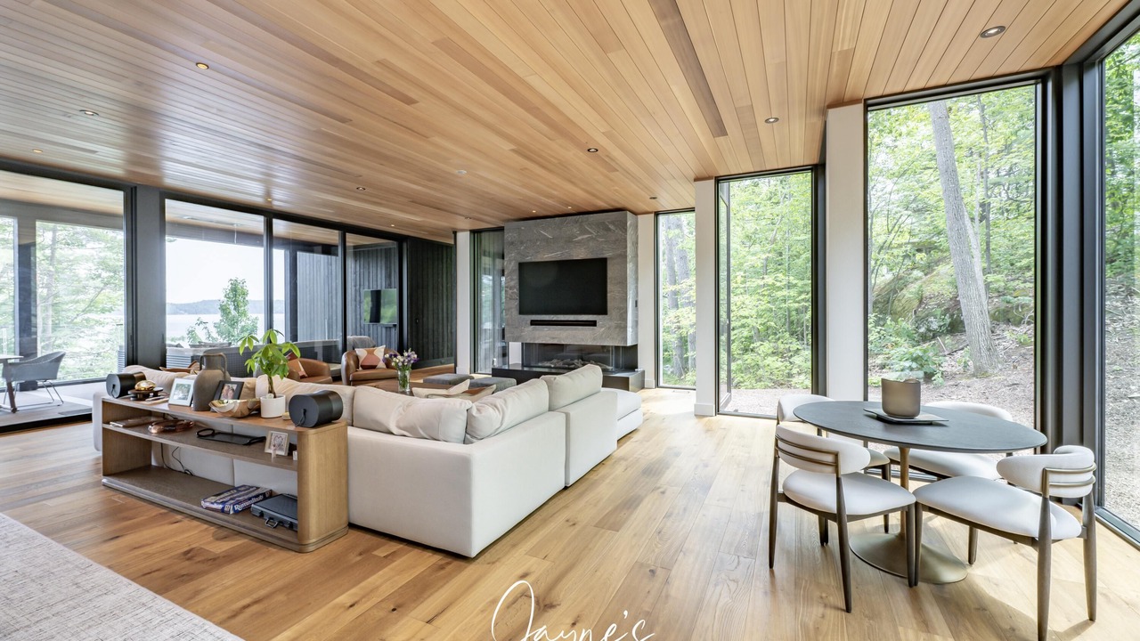 Photo of Bedroom in Muskoka Lakes