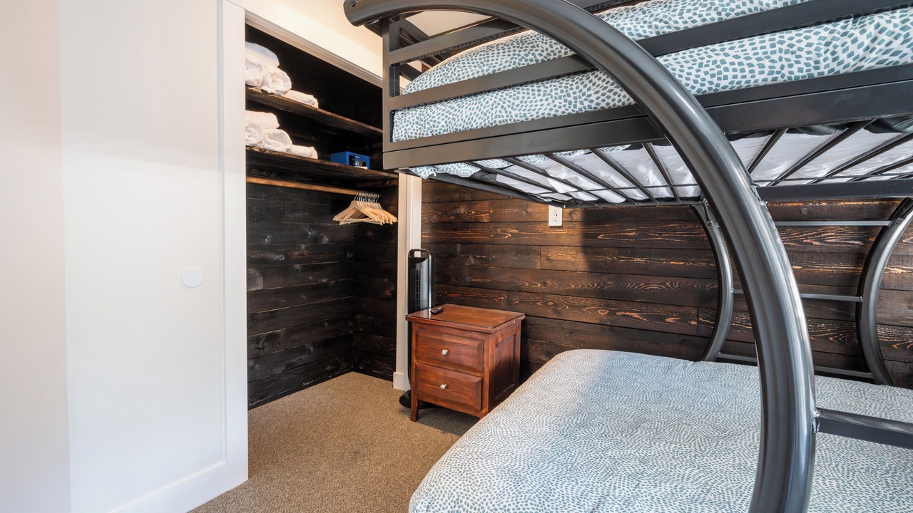 Photo of Bedroom in Village North