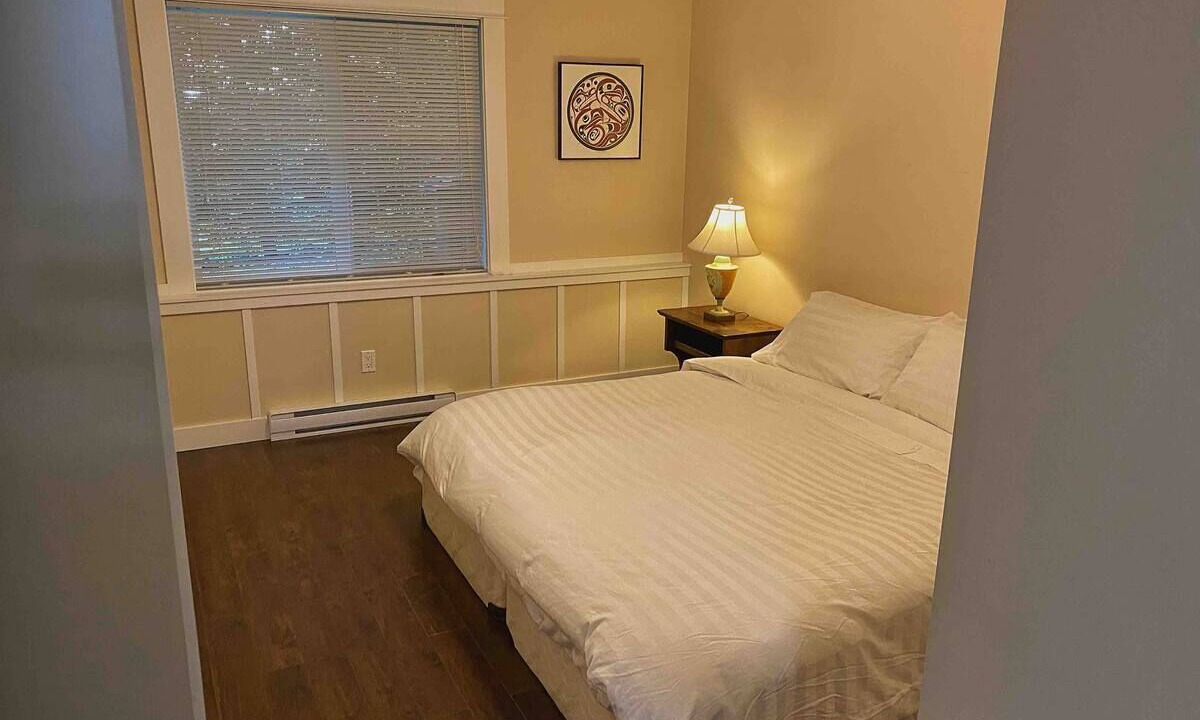 Photo of Bedroom in Chemainus