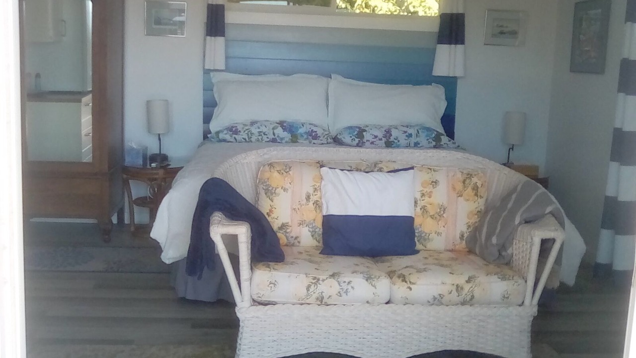 Photo of Bedroom in Madeira Park