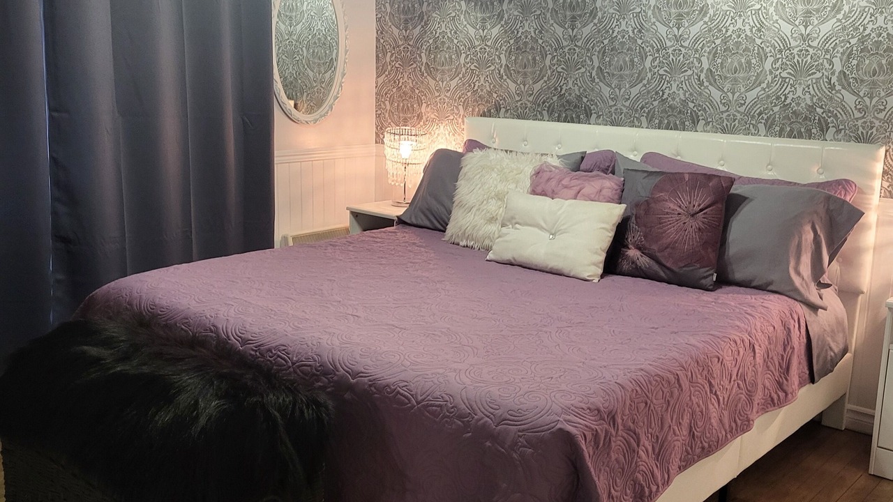 Photo of Bedroom in Pointe-Calumet