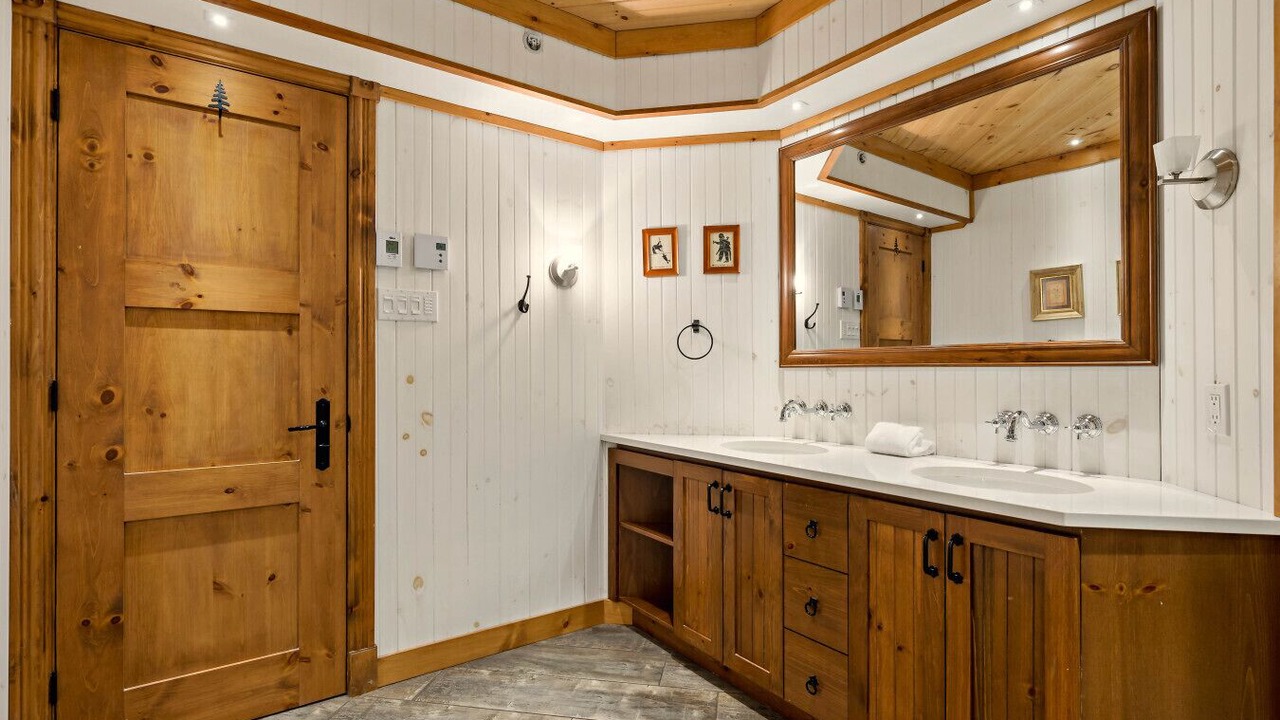 Photo of Bathroom in Mont-Tremblant Pedestrian Village