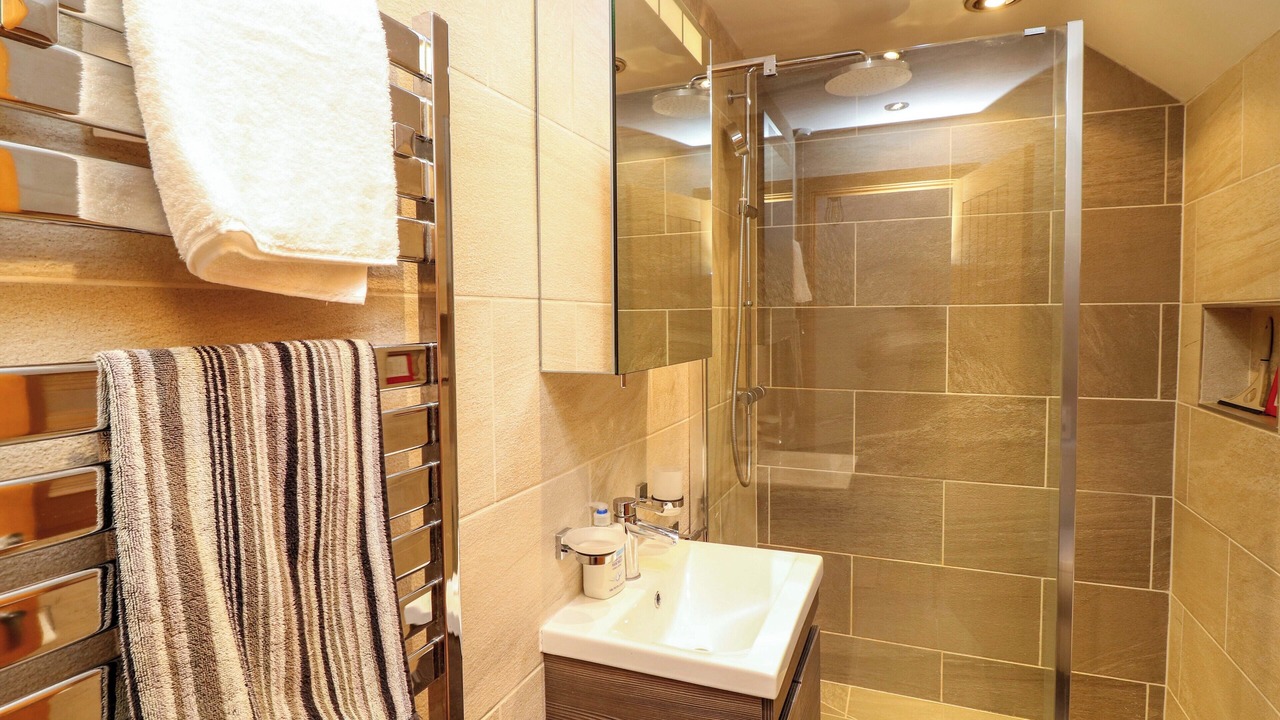 Photo of Bathroom in Langold