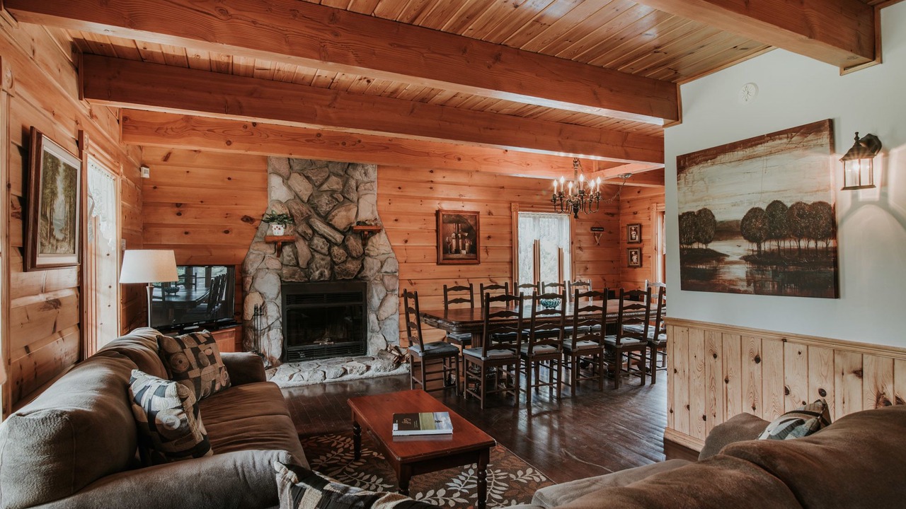 Photo of Livingroom in Saint-Faustin-Lac-Carre