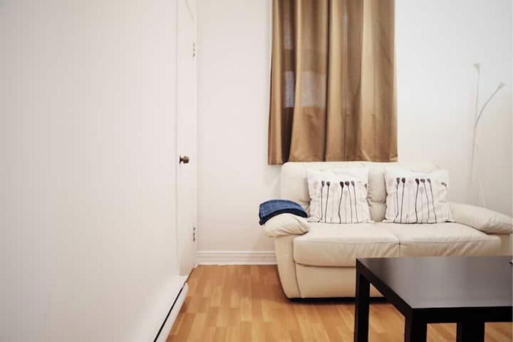 Photo of Livingroom in Cote-Saint-Paul