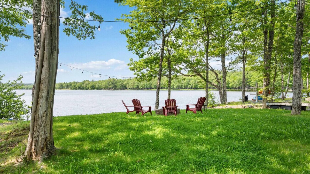 Photo of Outdoor in Smiths Corner