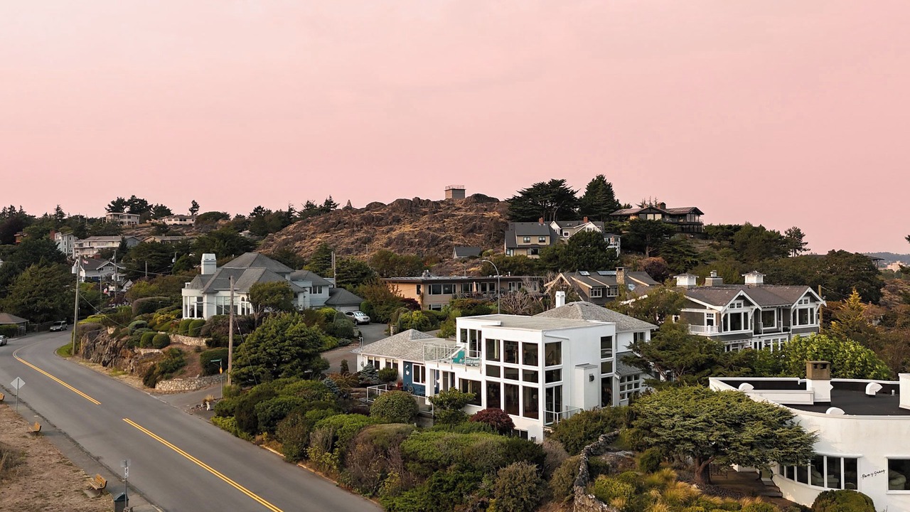 Photo of Others in Oak Bay