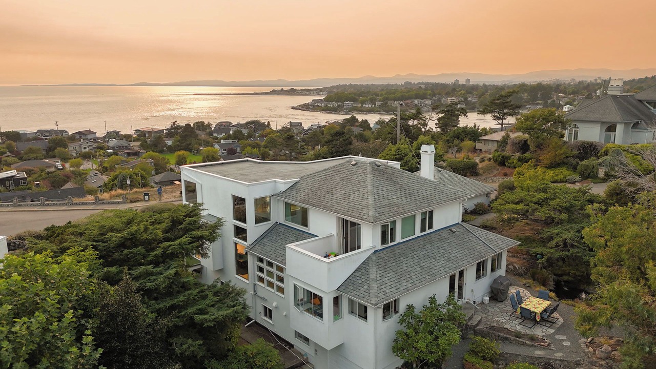 Photo of Outdoor in Oak Bay