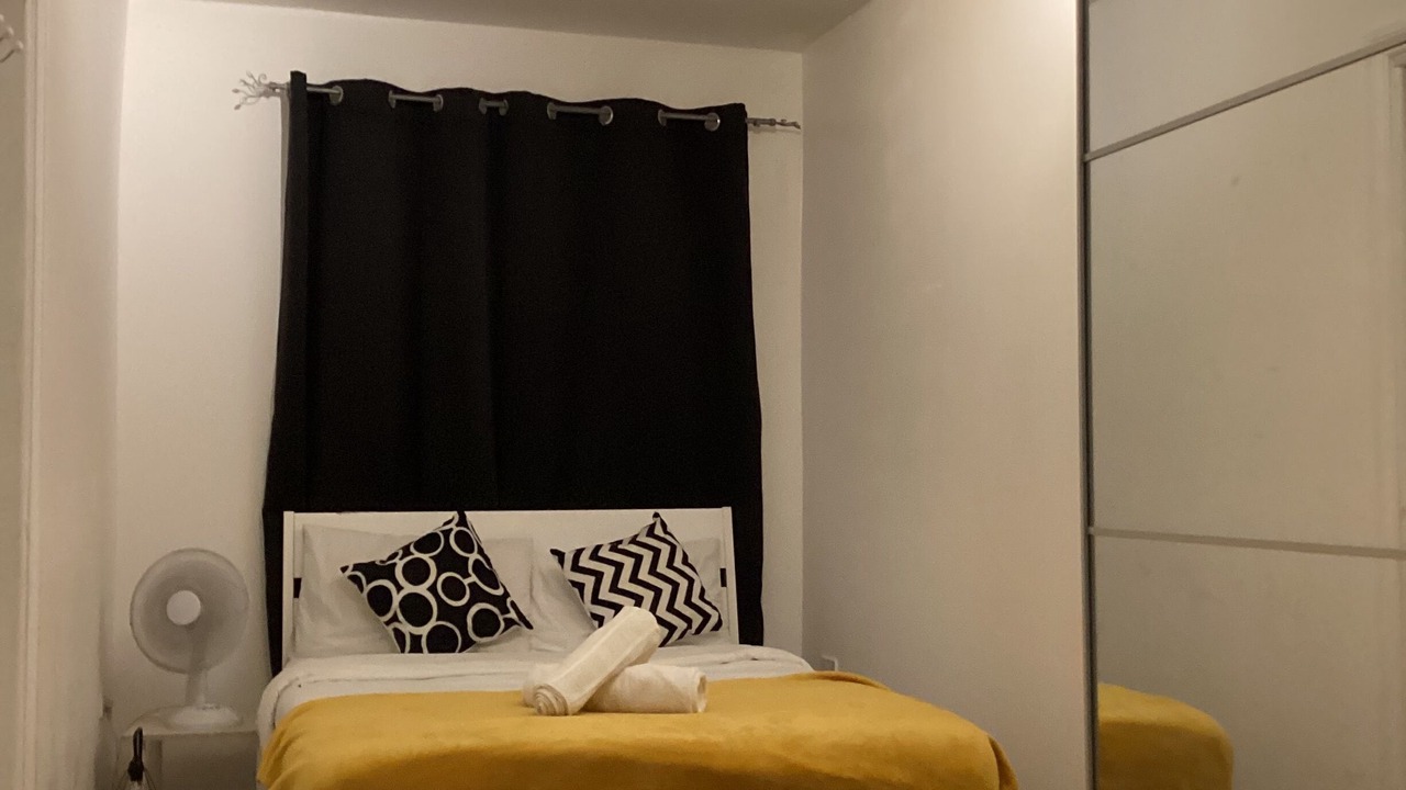 Photo of Bedroom in River