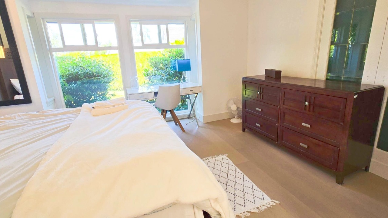 Photo of Bedroom in Steveston