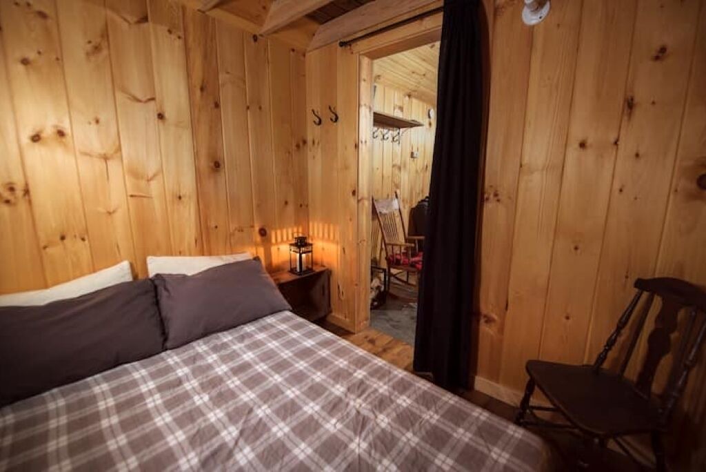 Photo of Bedroom in Saint-Etienne-De-Bolto