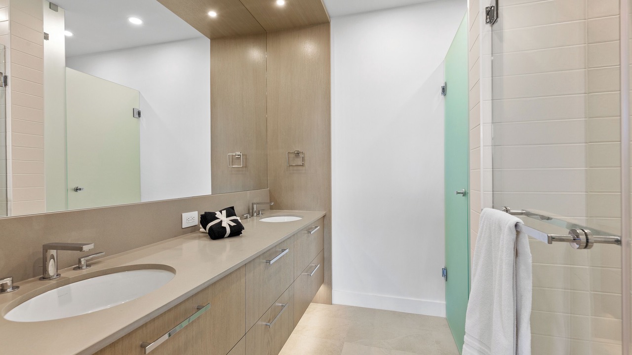Photo of Bathroom in South Pandosy