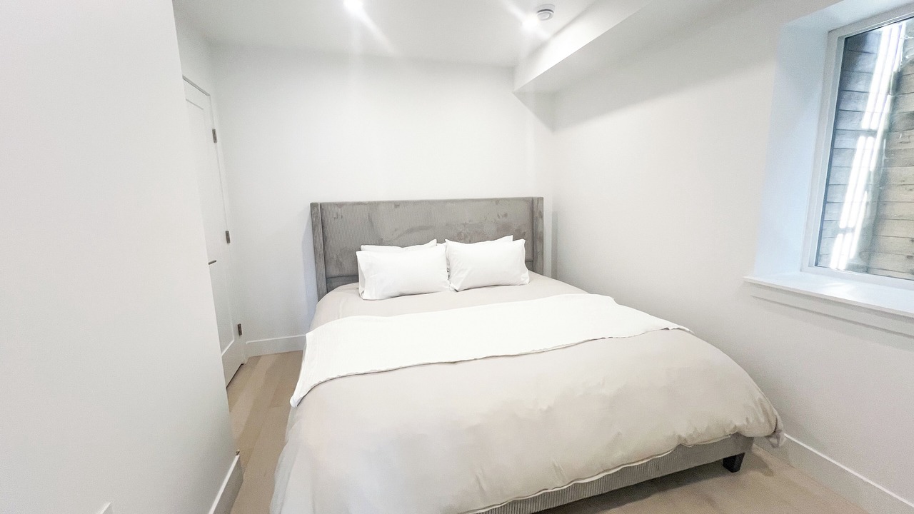Photo of Bedroom in Lower Lonsdale