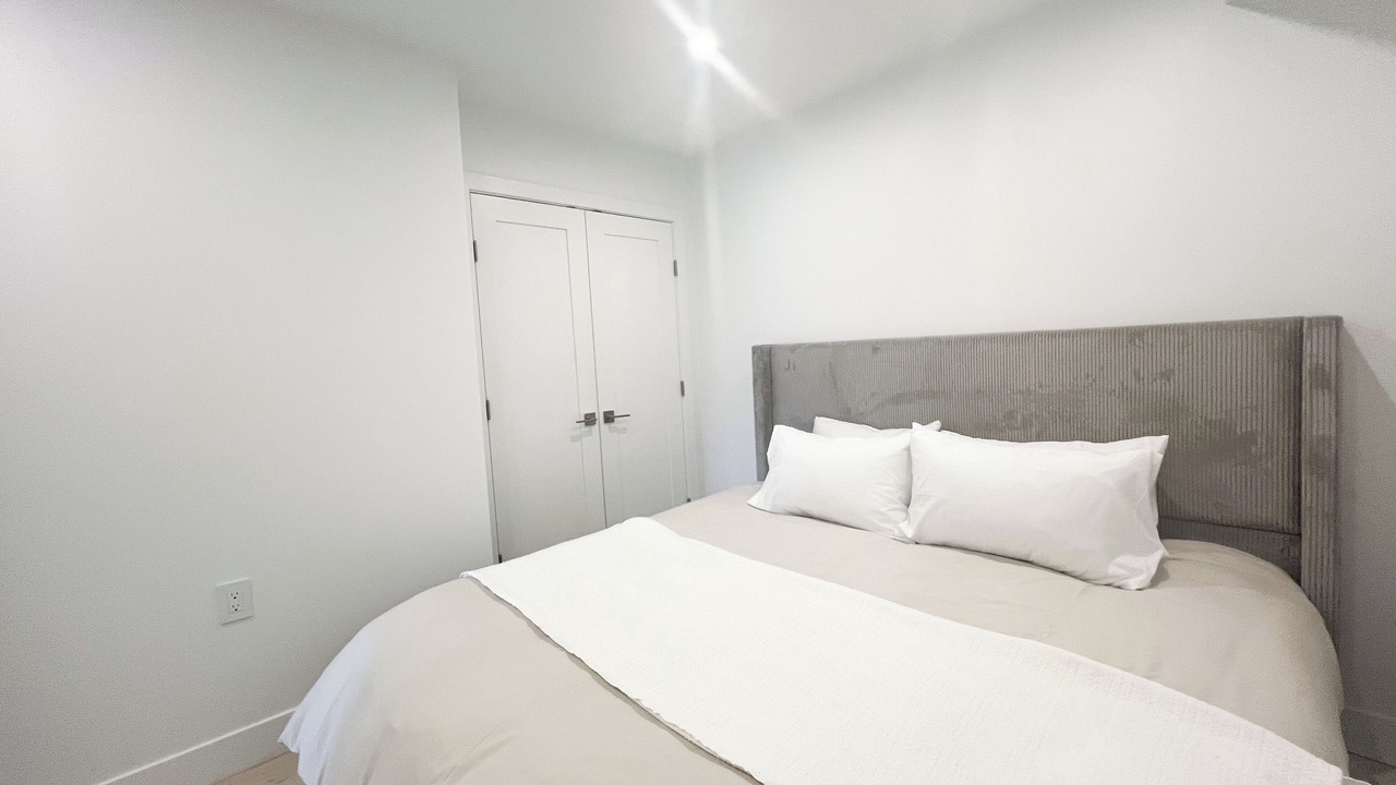 Photo of Bedroom in Lower Lonsdale