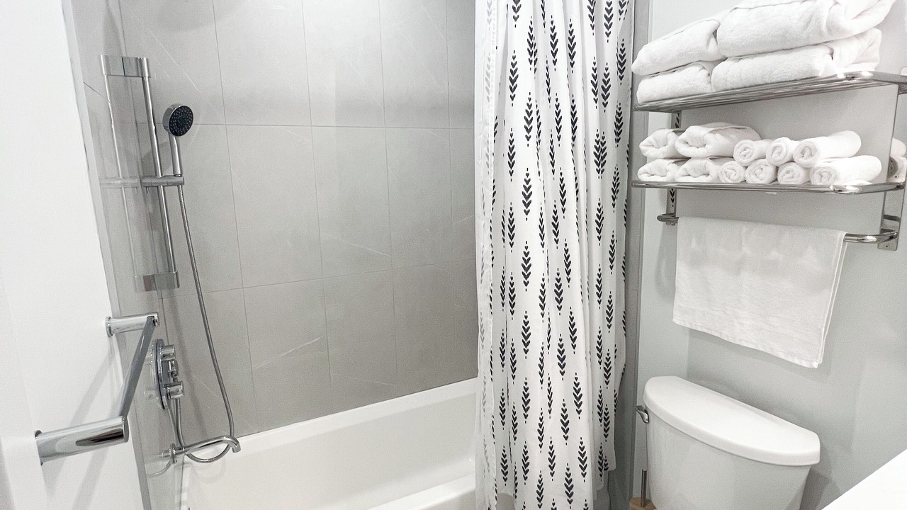 Photo of Bathroom in Lower Lonsdale