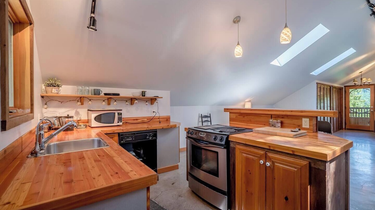 Photo of Kitchen in Mount Currie