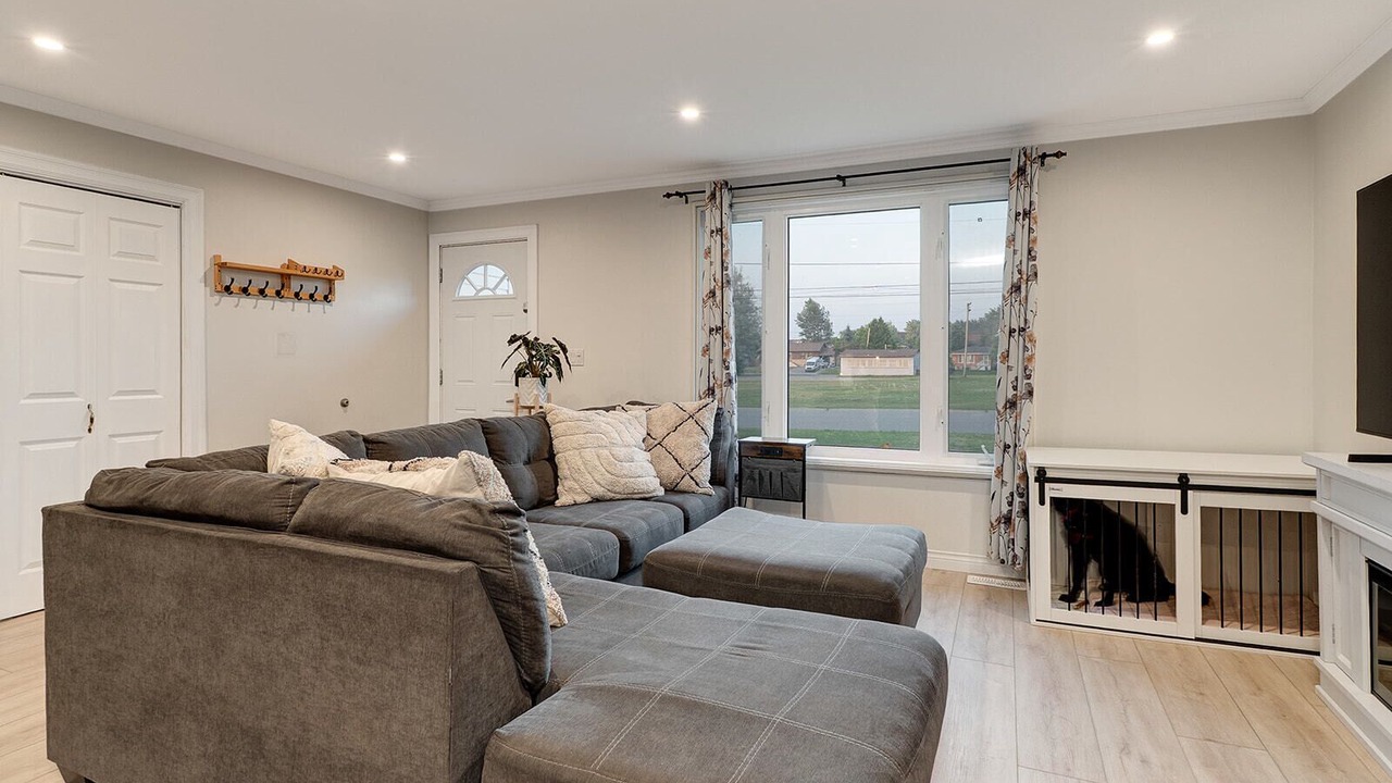 Photo of Livingroom in Sudbury