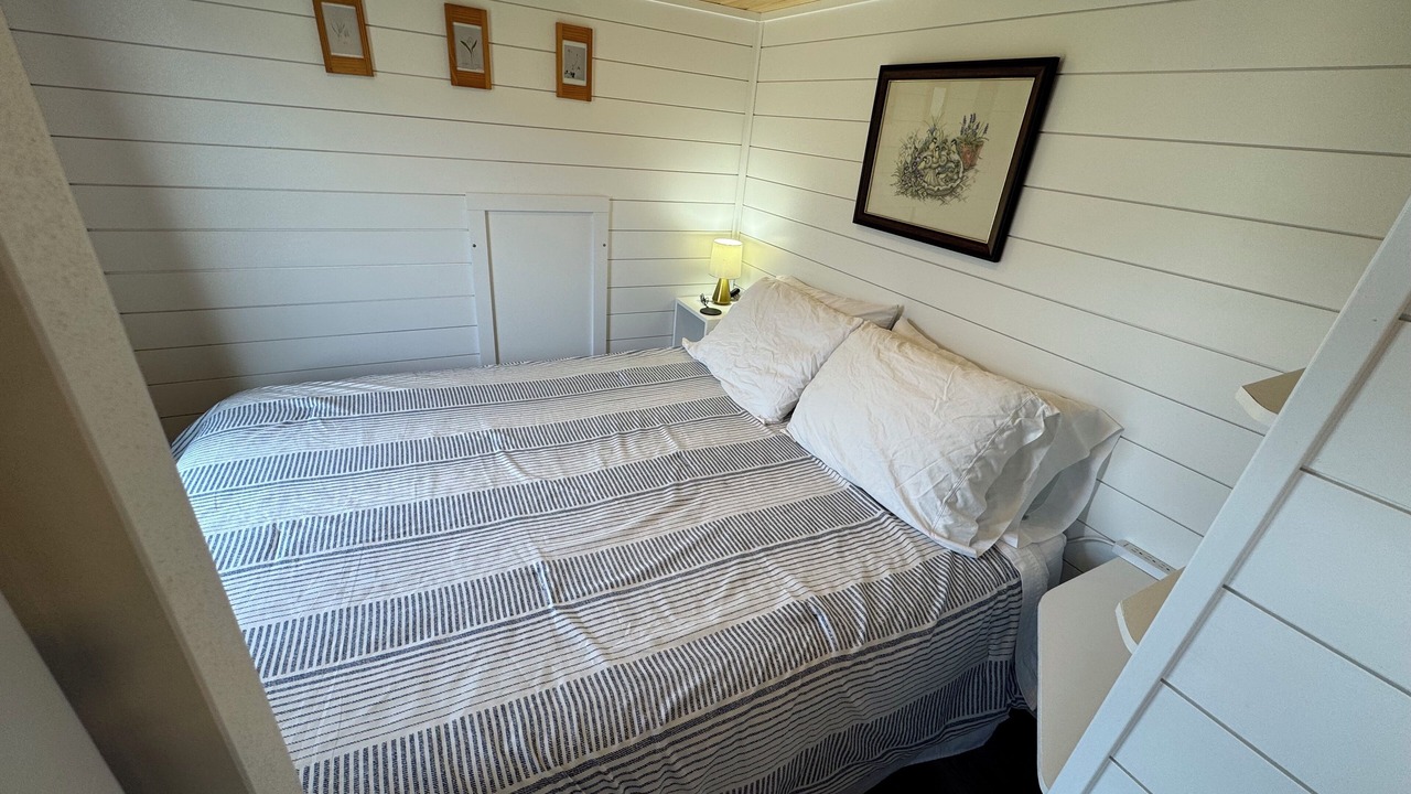 Photo of Bedroom in Central Kootenay