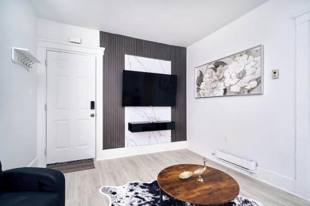 Photo of Livingroom in Walkerville