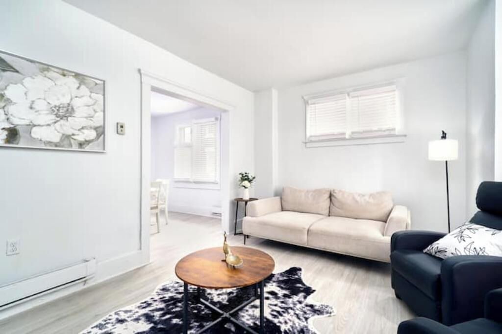 Photo of Livingroom in Walkerville