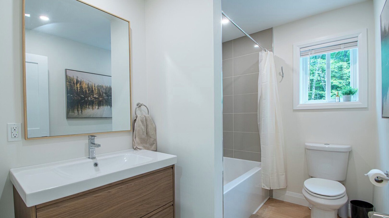 Photo of Bathroom in Armour