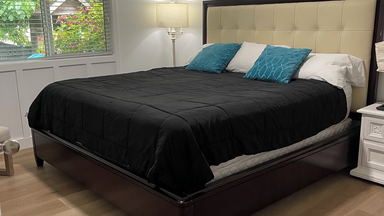 Photo of Bedroom in Aldergrove